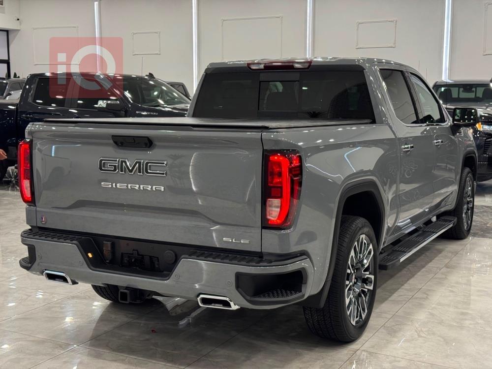 GMC Sierra
